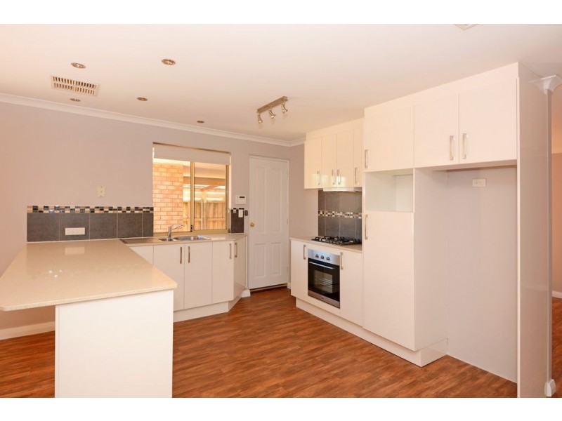 35 Kin Bay Entrance, Mindarie WA 6030