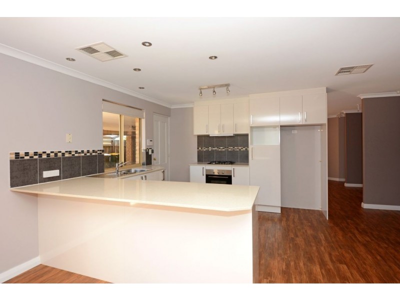 35 Kin Bay Entrance, Mindarie WA 6030