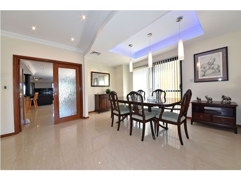 4 Glensanda Way, Mindarie WA 6030