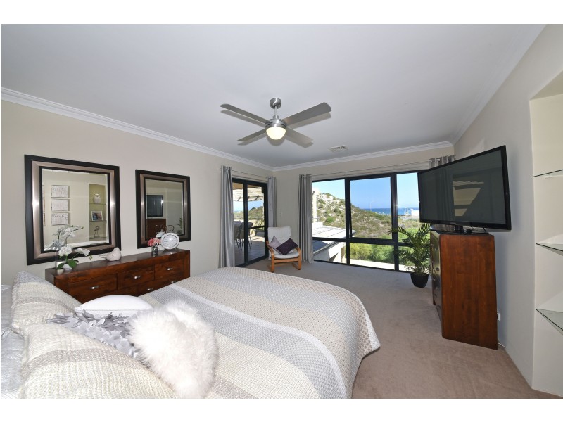 4 Glensanda Way, Mindarie WA 6030