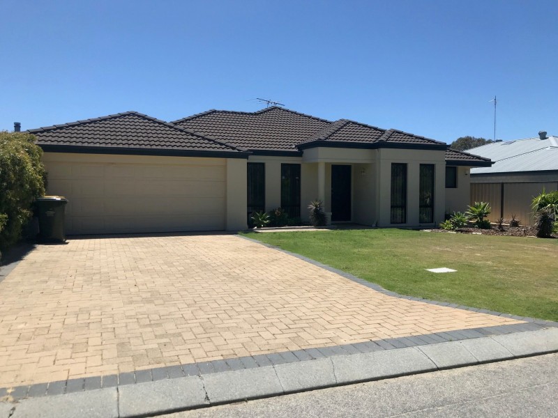 10 Lady Lindsay Cove, Yanchep WA 6035