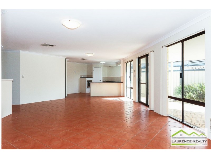 10 Lady Lindsay Cove, Yanchep WA 6035