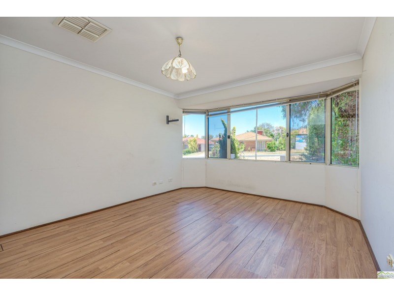 31 Renshaw Boulevard, Clarkson WA 6030