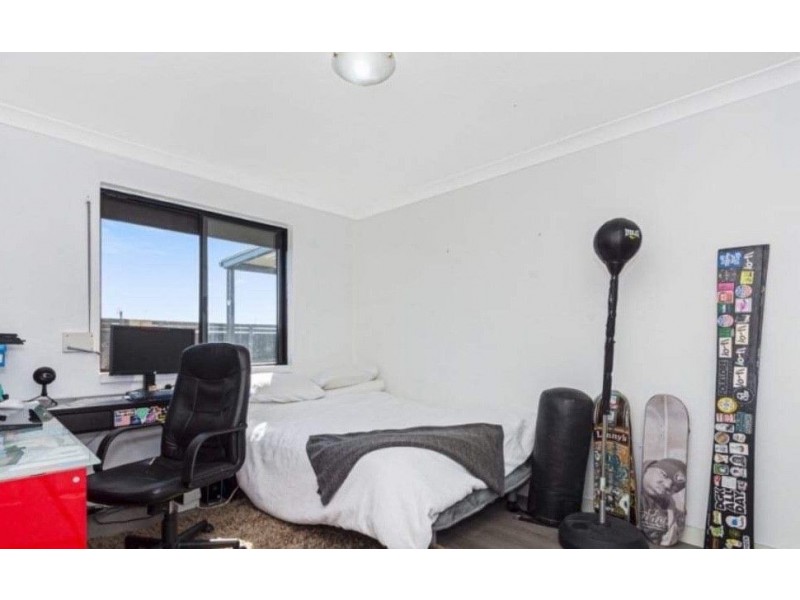 6 Bayfield Crescent, Mindarie WA 6030