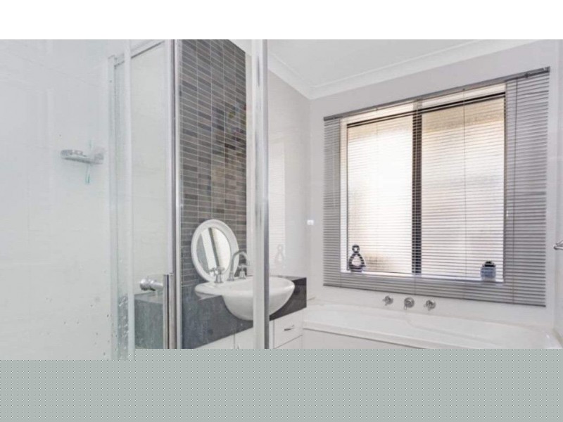 6 Bayfield Crescent, Mindarie WA 6030