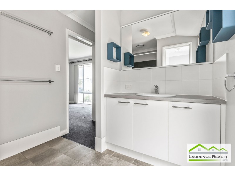 12 Debelle Way, Clarkson WA 6030