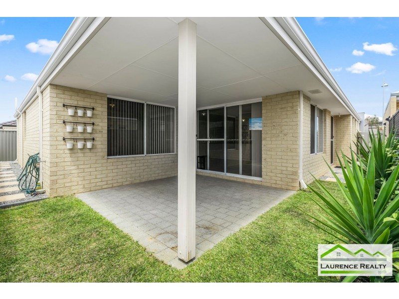 12 Debelle Way, Clarkson WA 6030