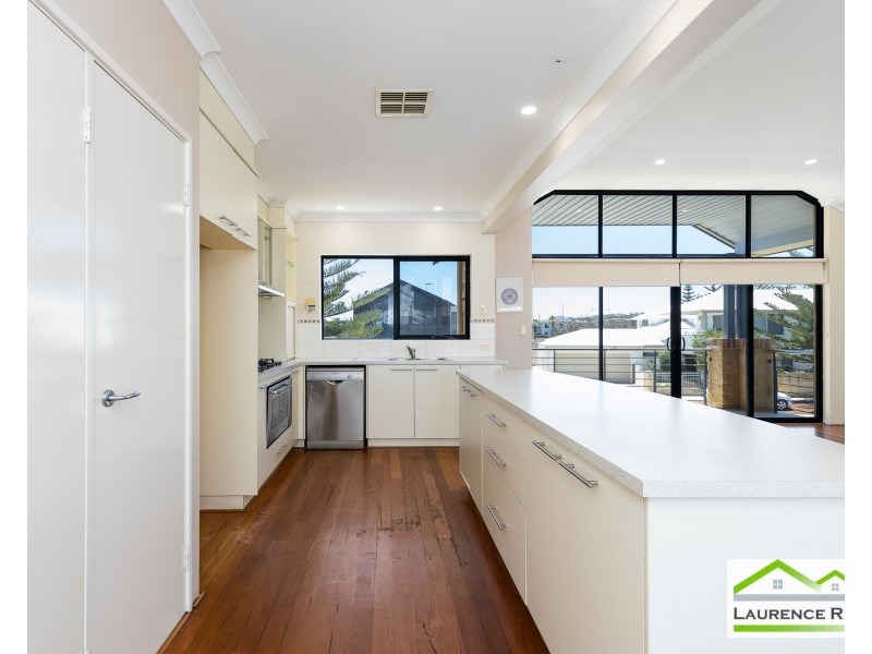 3 Alexandria View, Mindarie WA 6030