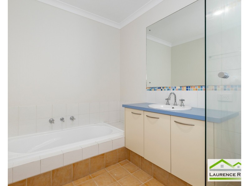 3 Alexandria View, Mindarie WA 6030