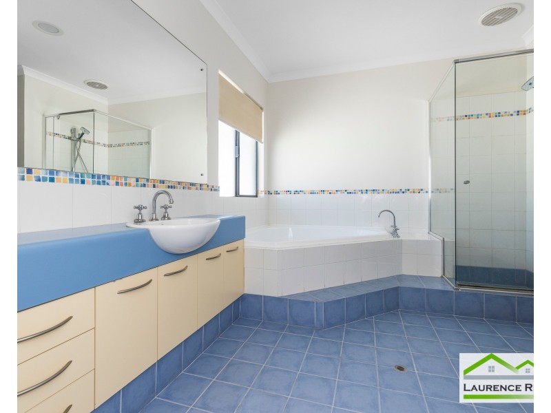 3 Alexandria View, Mindarie WA 6030