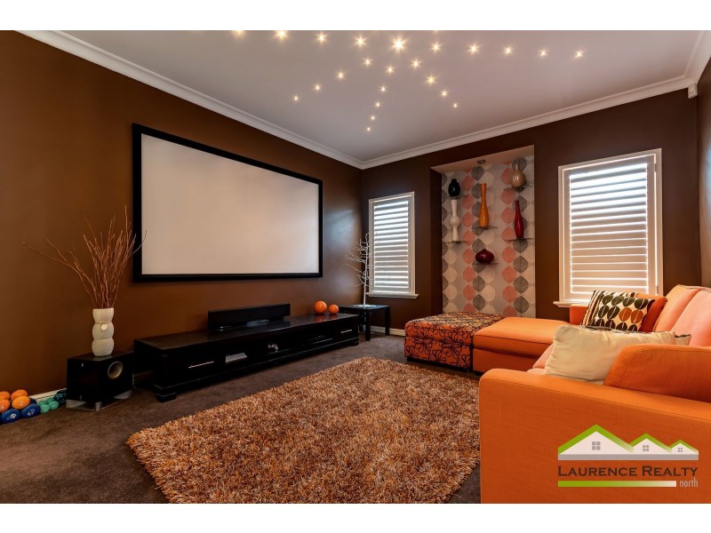 11 Hampshire Drive, Quinns Rocks WA 6030