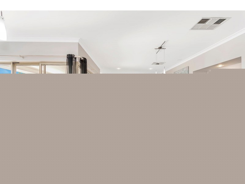 11 Hampshire Drive, Quinns Rocks WA 6030