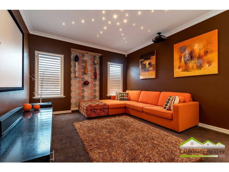 11 Hampshire Drive, Quinns Rocks WA 6030