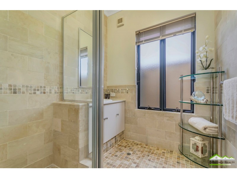 5c St Malo Court, Mindarie WA 6030