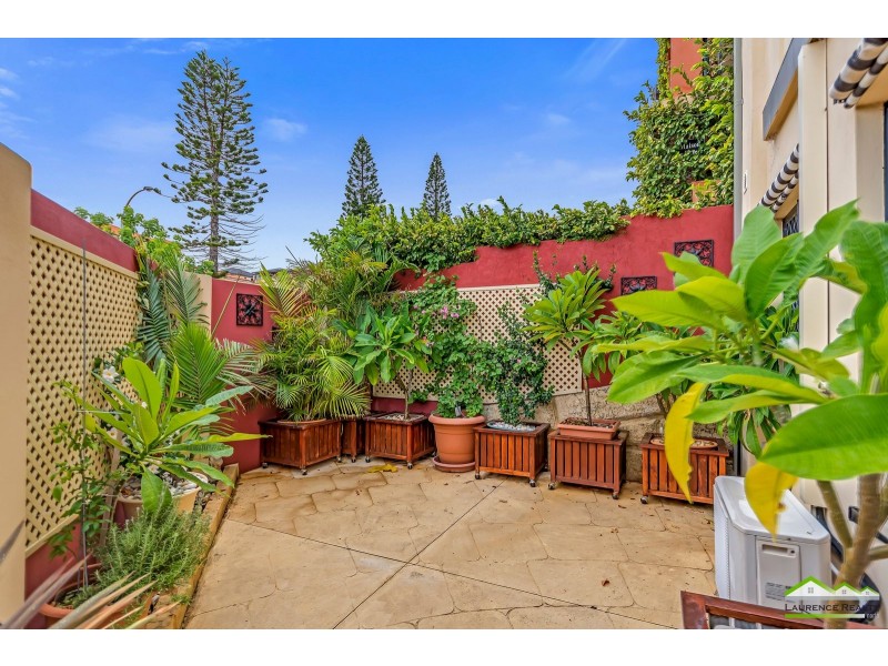 5c St Malo Court, Mindarie WA 6030