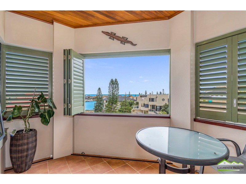 5c St Malo Court, Mindarie WA 6030