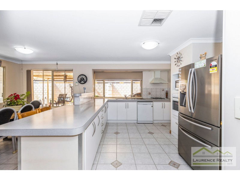 6 Peel Way, Mindarie WA 6030