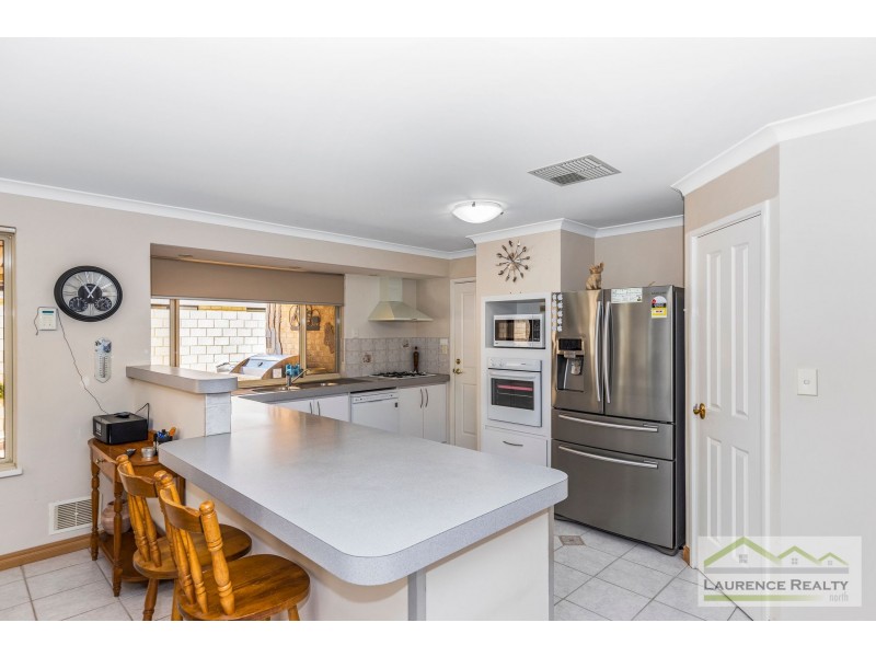 6 Peel Way, Mindarie WA 6030