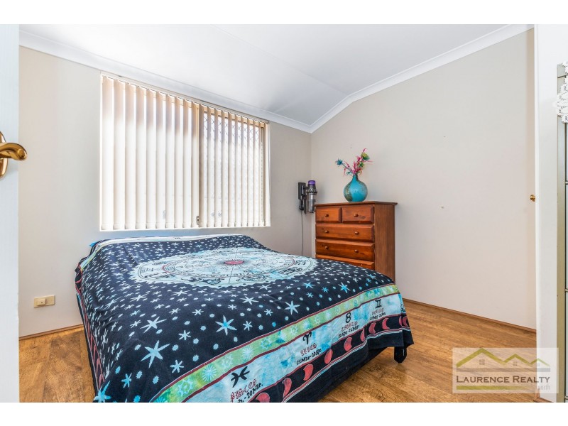 6 Peel Way, Mindarie WA 6030