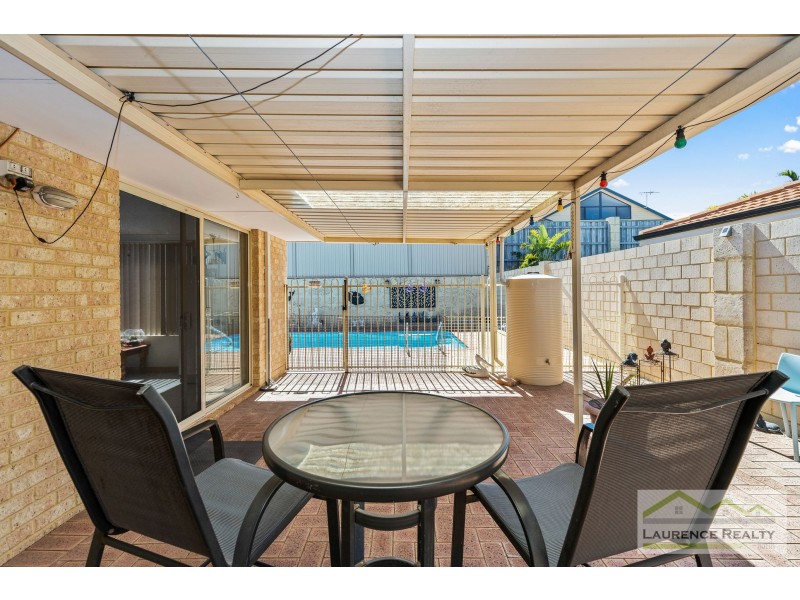 6 Peel Way, Mindarie WA 6030