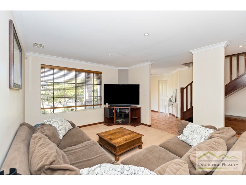 52 Roxburgh Circle, Kinross WA 6028