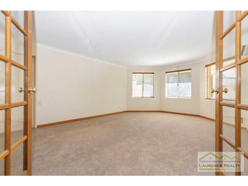 52 Roxburgh Circle, Kinross WA 6028