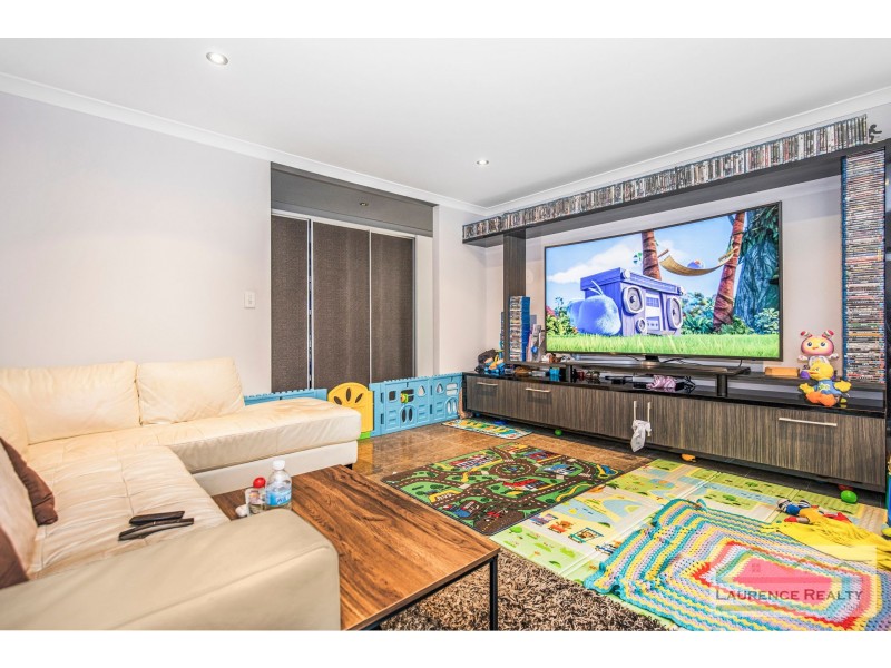 32 Nomad Drive, Clarkson WA 6030