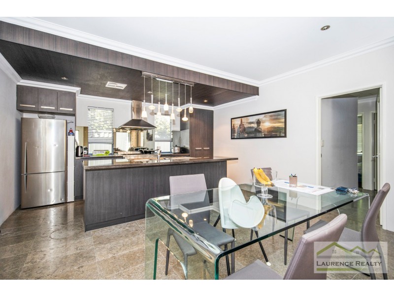 32 Nomad Drive, Clarkson WA 6030