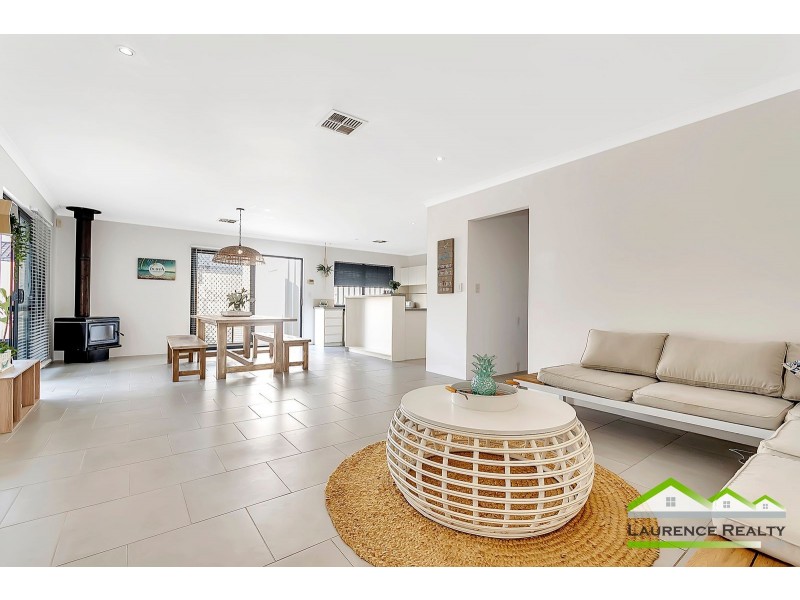 192 Lagoon Drive, Yanchep WA 6035