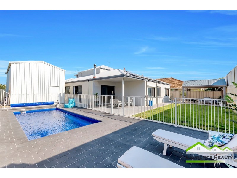 192 Lagoon Drive, Yanchep WA 6035