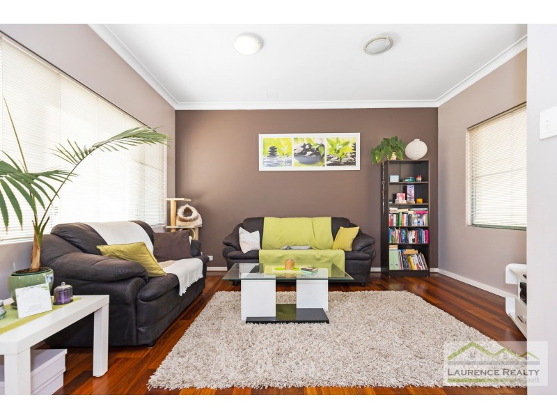 9 St Malo Court, Mindarie WA 6030