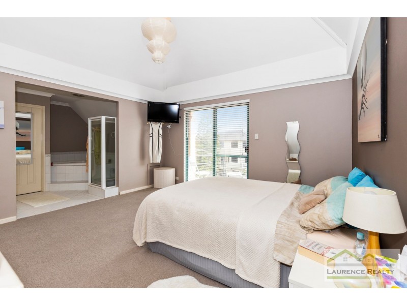9 St Malo Court, Mindarie WA 6030