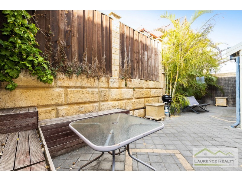 9 St Malo Court, Mindarie WA 6030