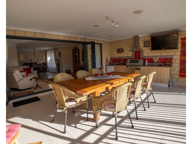 1 St Malo Court, Mindarie WA 6030