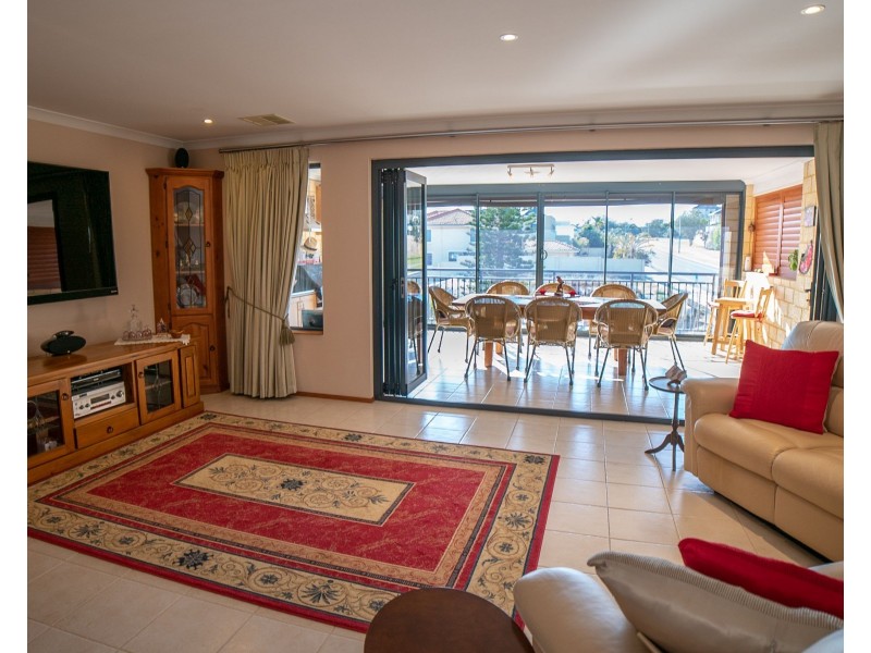 1 St Malo Court, Mindarie WA 6030