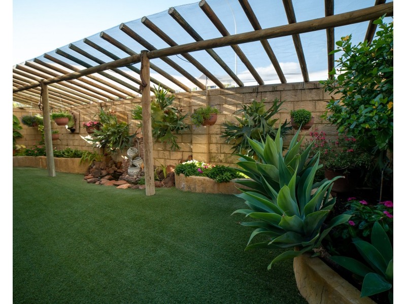 1 St Malo Court, Mindarie WA 6030