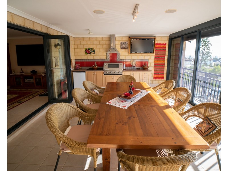 1 St Malo Court, Mindarie WA 6030