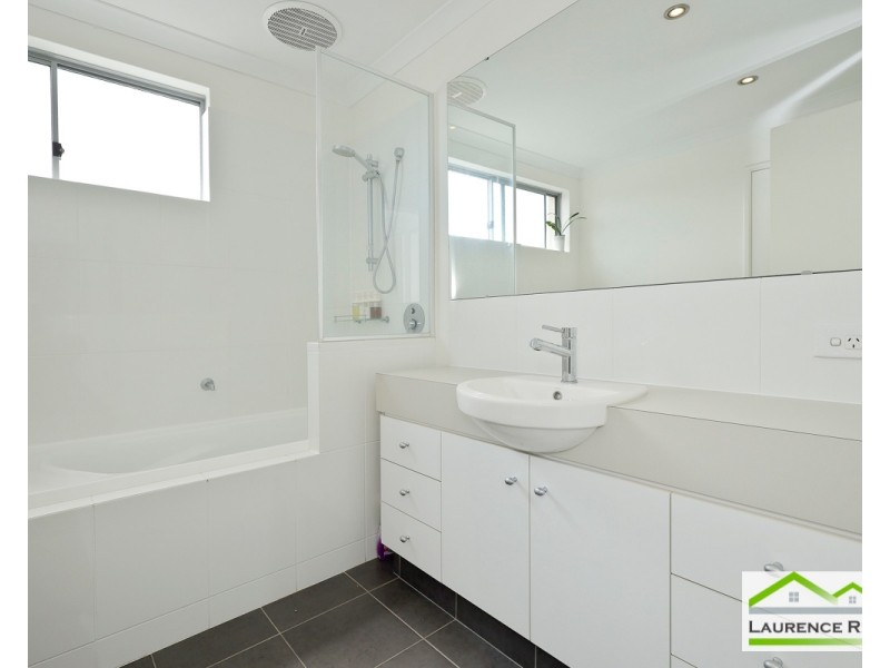 10 Eveleigh Boulevard, Clarkson WA 6030