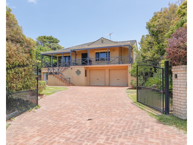 29 Tees Court, Mindarie WA 6030