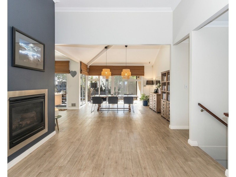 29 Tees Court, Mindarie WA 6030