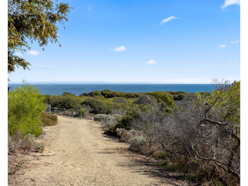 29 Tees Court, Mindarie WA 6030