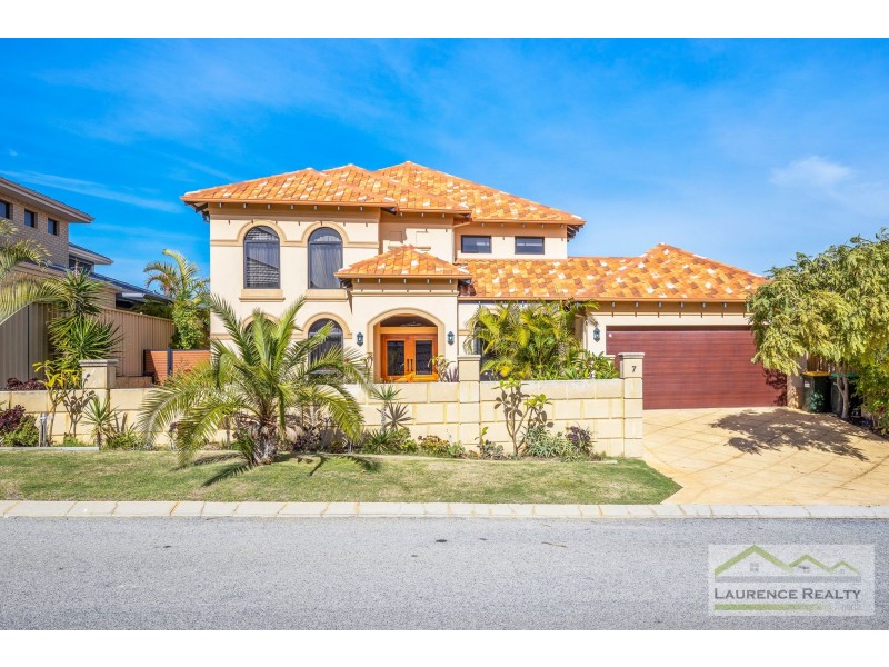 7 St Lucia Road, Iluka WA 6028