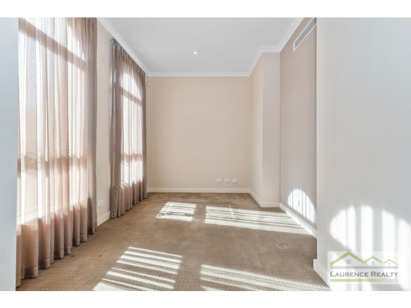 7 St Lucia Road, Iluka WA 6028