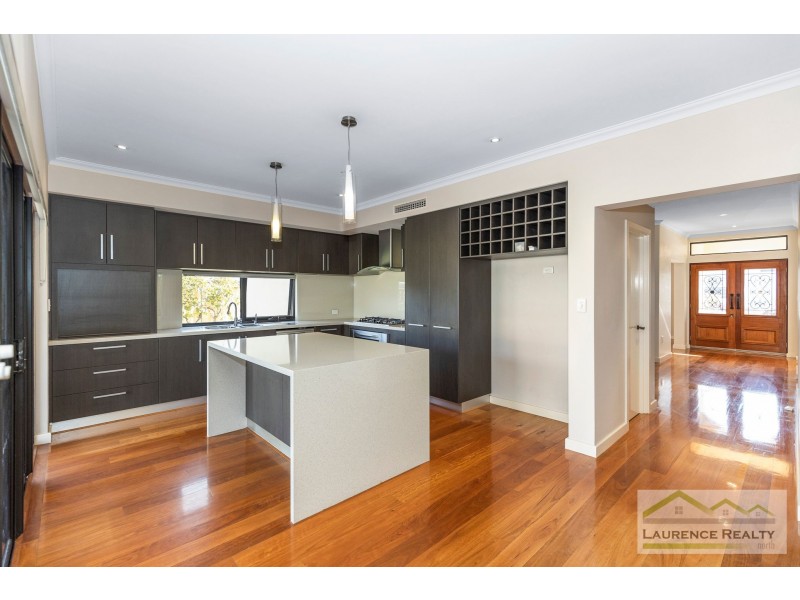 7 St Lucia Road, Iluka WA 6028