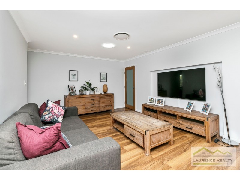 9 Bowen Lane, Mindarie WA 6030