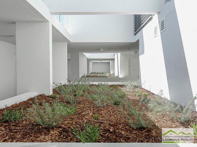 305/1 Bristol Lane, Mindarie WA 6030