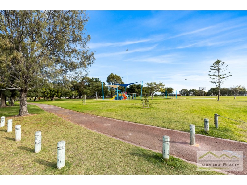 12 Abbeville Circle, Mindarie WA 6030