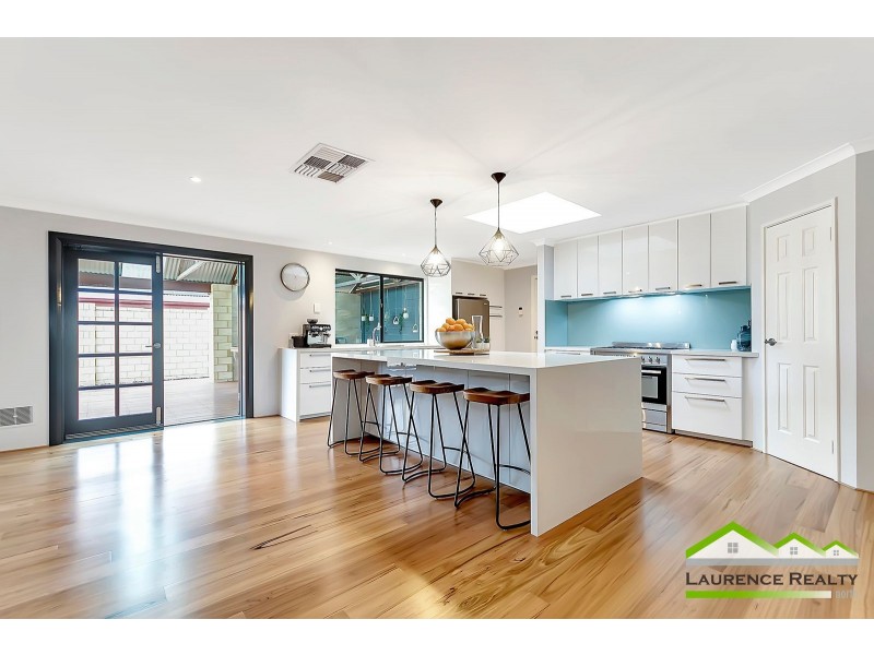 9 Dartmouth Circle, Quinns Rocks WA 6030