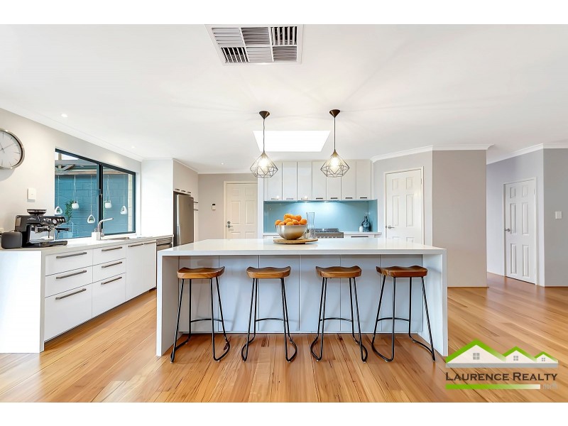 9 Dartmouth Circle, Quinns Rocks WA 6030