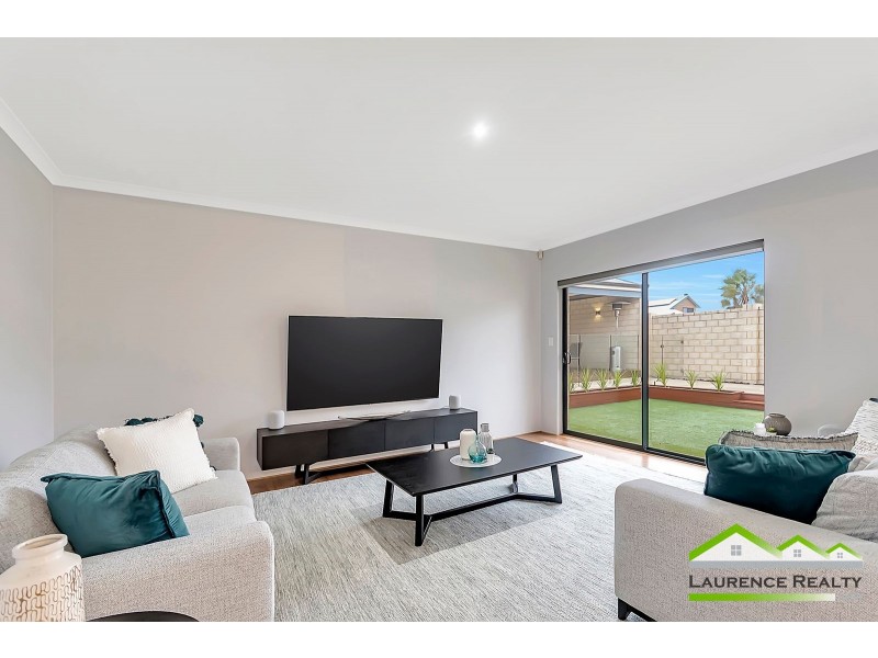 9 Dartmouth Circle, Quinns Rocks WA 6030